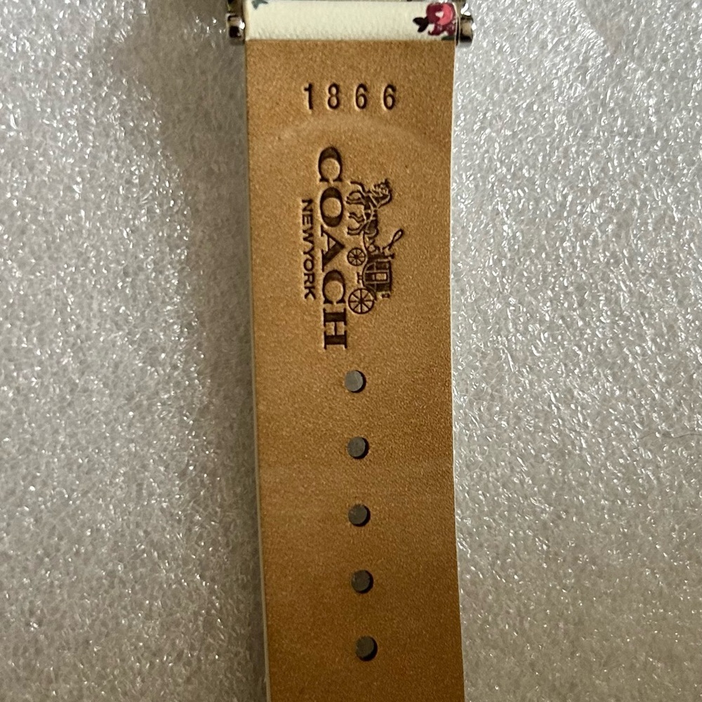 Coach Perry White Pink Silver Stainless Steel Case Leather Strap Watch New - Picture 4 of 5